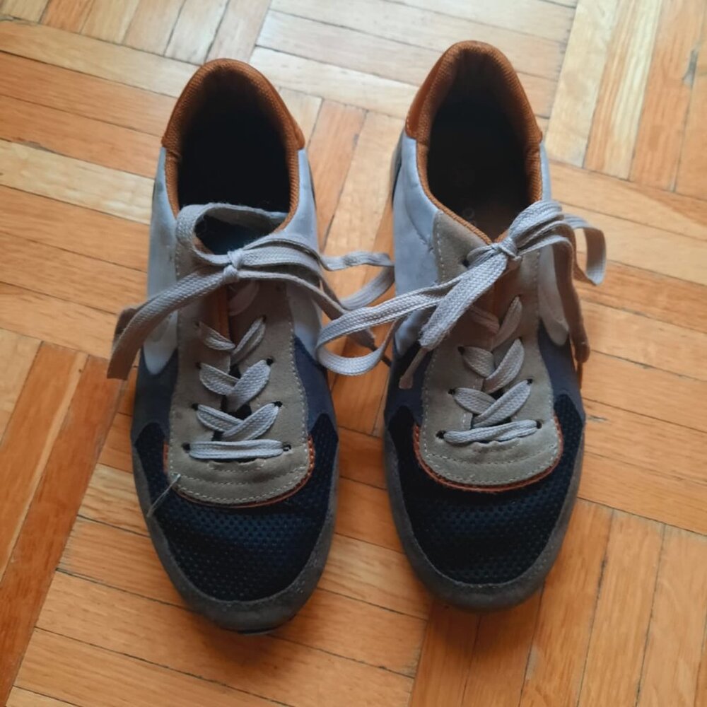 blue and grey Corsokids sneakers, for kid's size 33 size  US 2Y
